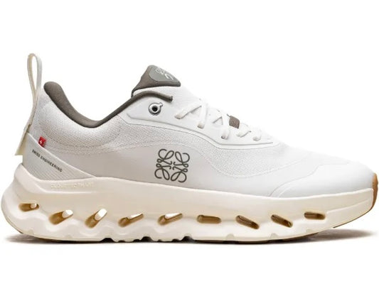 On Running Cloudtilt 2 x Loewe White Khaki